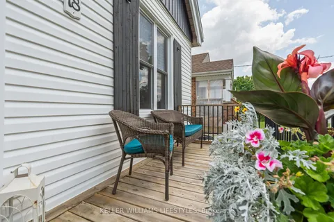 18 SYCAMORE Street, ON N5Z 1K7