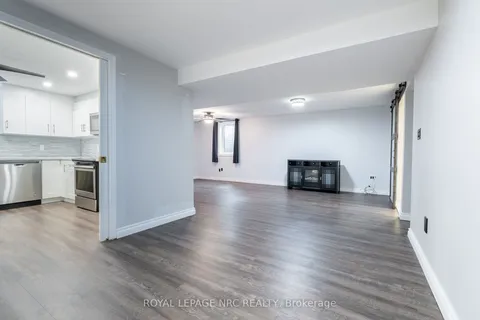 7102 Burbank Crescent, ON L2J 4E7