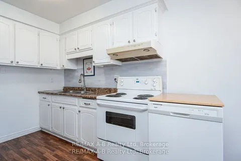 26 Dickens Place, ON N5A 7G1