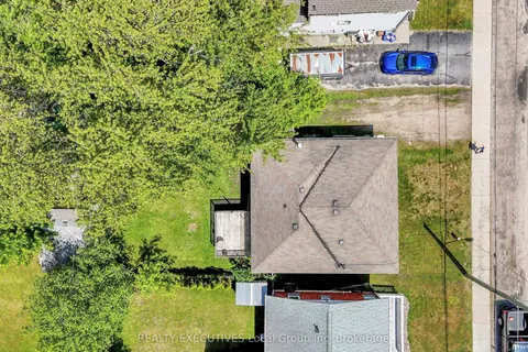 11 Gertrude Street, ON P1A 1J2