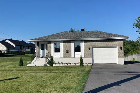 2261 Pitt Street, ON K6K 1A4