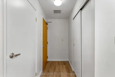 20 Fourth Avenue, ON K8V 5N3