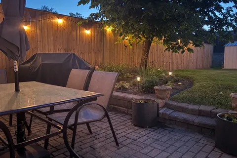 16 Tiffany Court, ON P1B 9R6