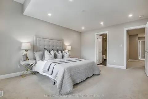 291 Raspberry Place, ON N2T 2Z4