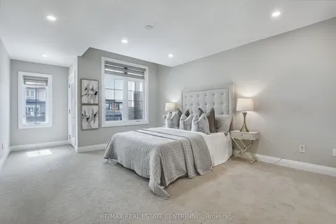 291 Raspberry Place, ON N2T 2Z4