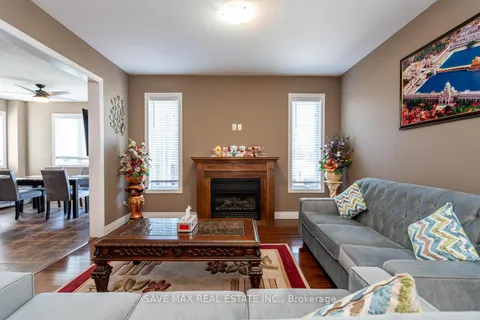315 Thornhill Place, ON N2T 0A9