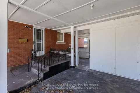 4945 Portage Road, ON L2E 6B2