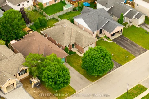 45 Hickory Boulevard, ON N7G 4E9