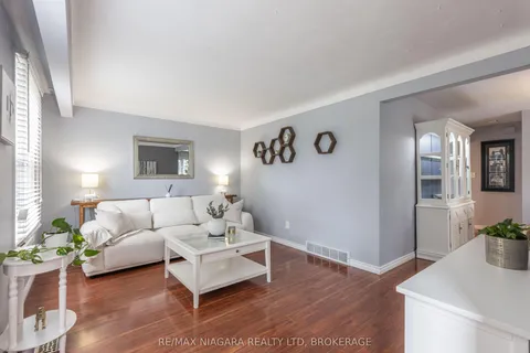 7012 Venus Crescent, ON L2G 7E9