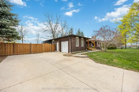 12 Sunset Avenue, ON N0M 1S0