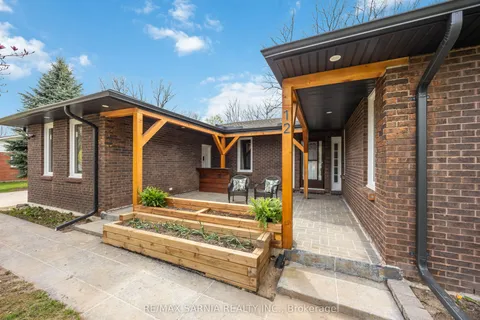 12 Sunset Avenue, ON N0M 1S0