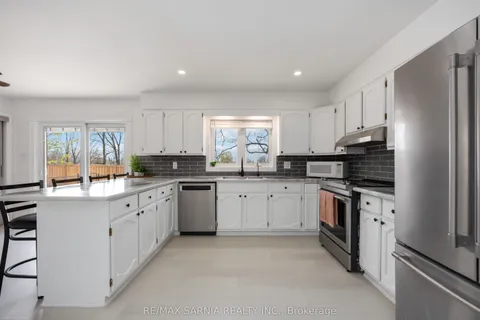 12 Sunset Avenue, ON N0M 1S0