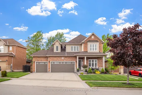 4 Golf Woods Drive, ON L3M 5P5