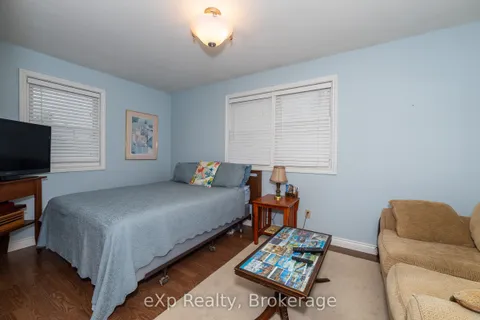 389 Park Street, ON N4K 6V5