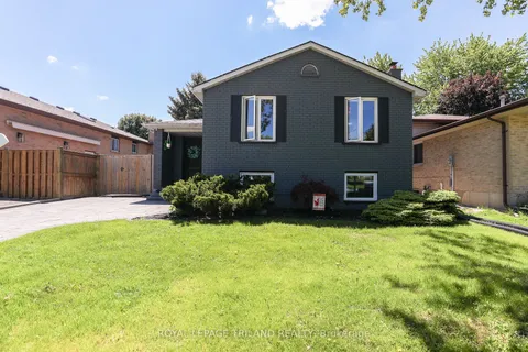 16 Blanchard Crescent, ON N6G 4E2