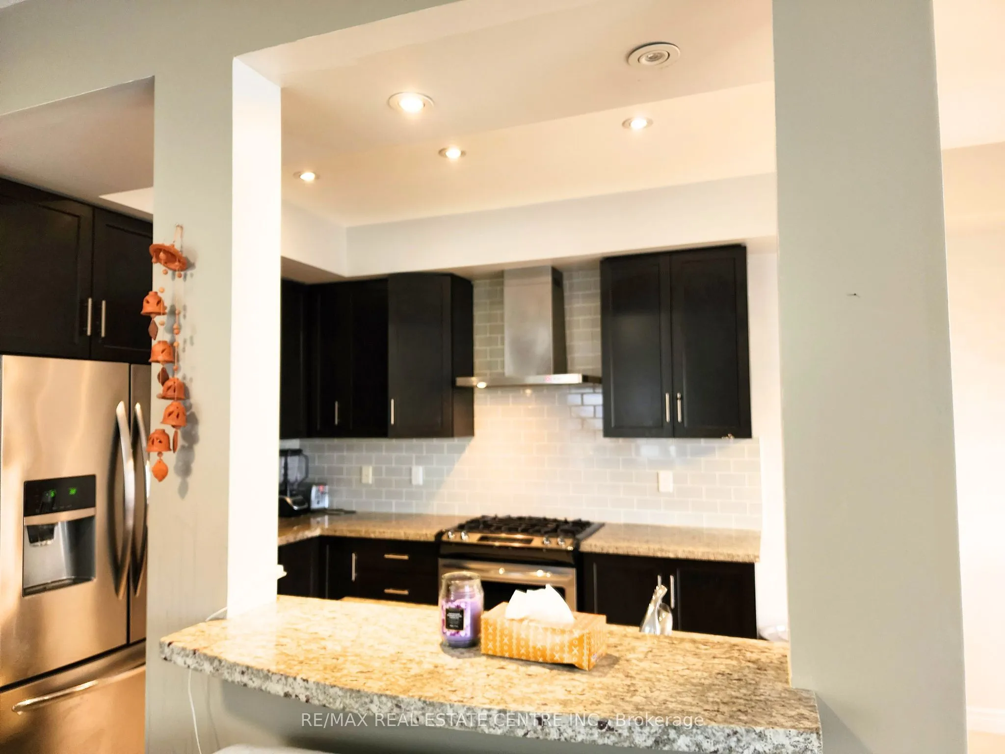 8 Lakelawn Road, ON L3M 0G1