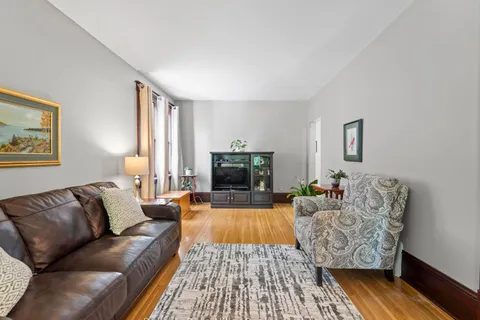 97 John Street, ON N5A 6K8