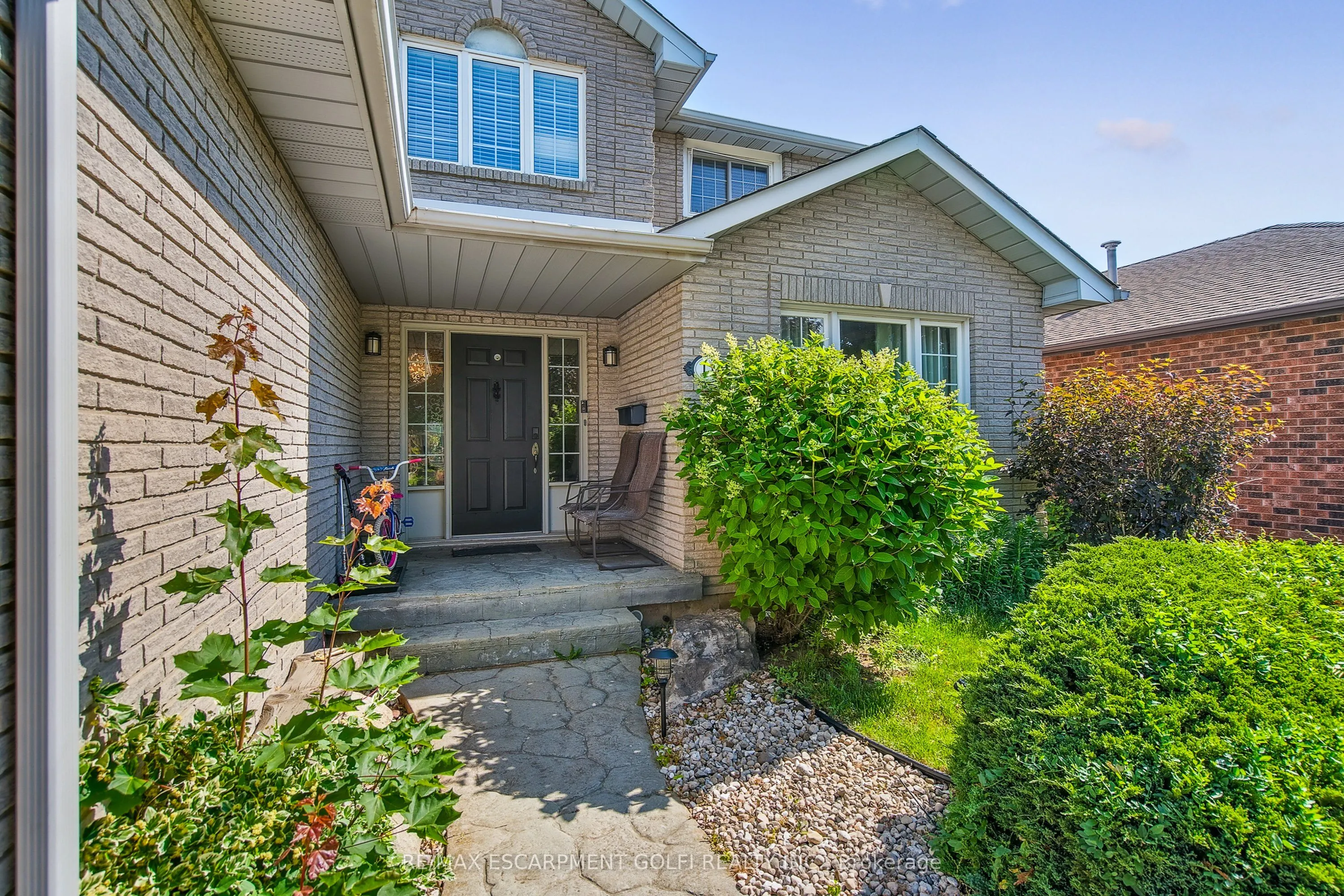 11 Sumner Crescent, ON L3M 5E2