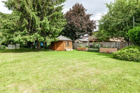 330 Britannia Street, ON N5A 5Z8