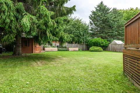 330 Britannia Street, ON N5A 5Z8