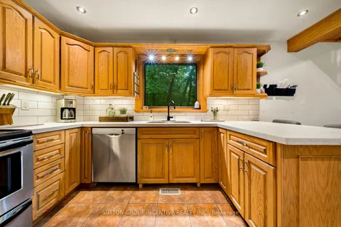 806 CLEARWATER LAKE Road, ON P0B 1L0