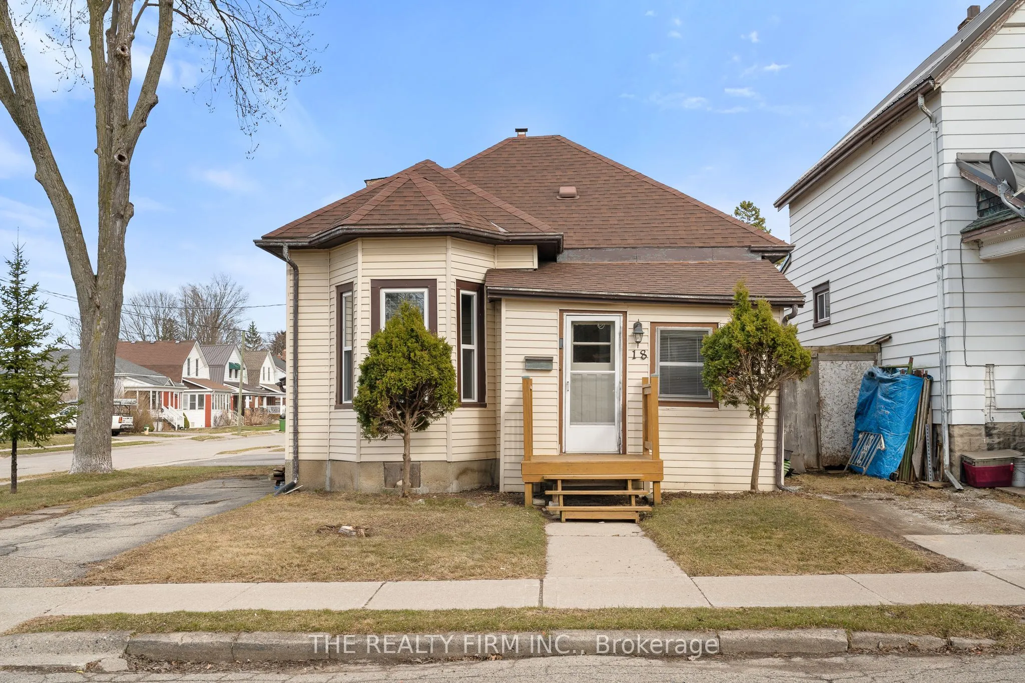 18 FOURTH Avenue, ON N5R 4H2