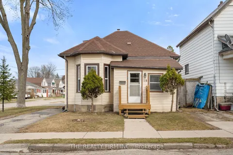 18 FOURTH Avenue, ON N5R 4H2