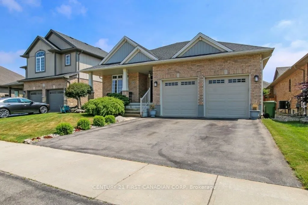 19 St.Andrews Drive, ON N5R 0G4