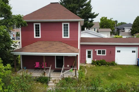 99 Russell Street, ON P2B 1X2