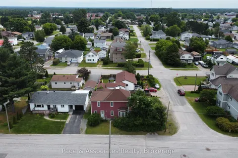 99 Russell Street, ON P2B 1X2