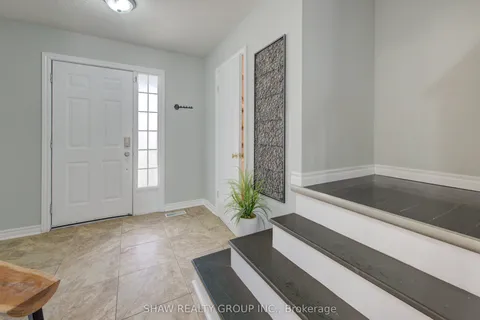 105 Northcliffe Crescent, ON N3C 4M7