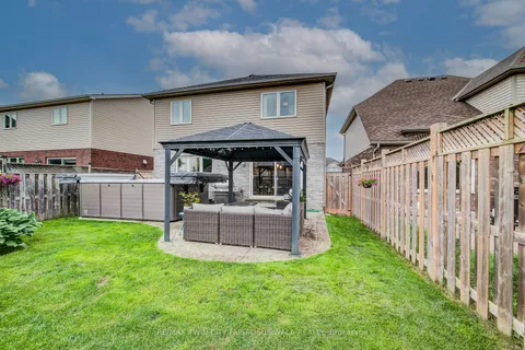 719 Frontenac Crescent, ON N4V 0B1