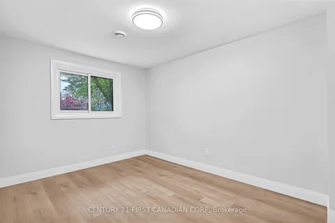 57 Mohegan Crescent, ON N5V 2X7