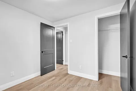 57 Mohegan Crescent, ON N5V 2X7