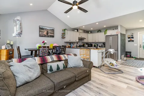 135 Sir Williams Lane, ON N0C 1E0