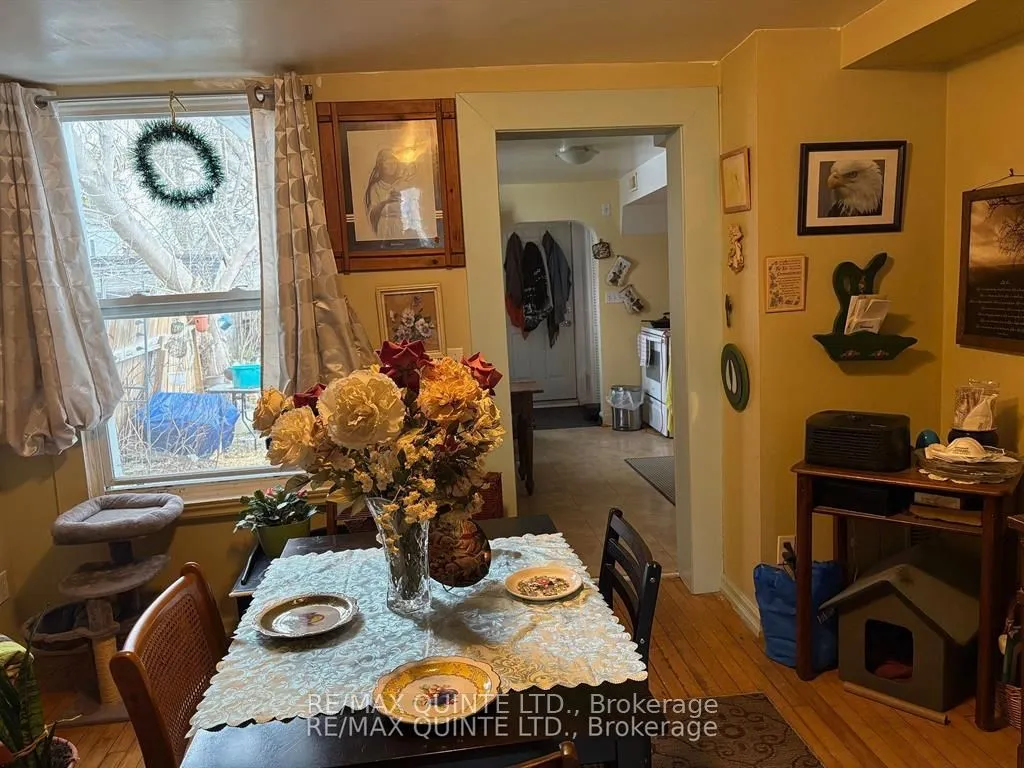 5-7 Boswell Street, ON K8P 3K7