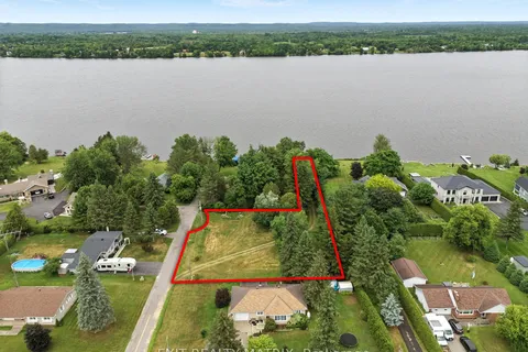 45 Des Erables Street, ON K6A 2W5