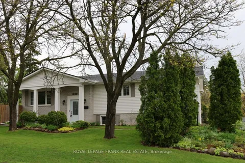 1690 Pinehill Drive, ON K9J 7G4