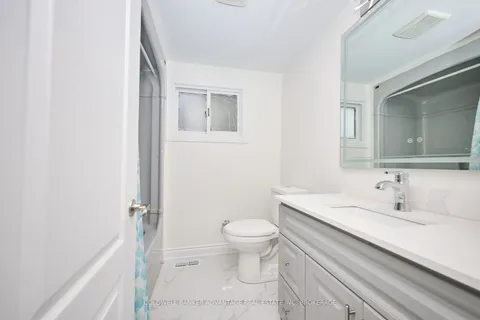 34 Scholfield Avenue, ON L3B 1N5