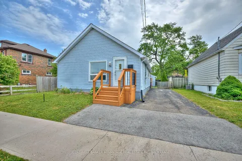 34 Scholfield Avenue, ON L3B 1N5