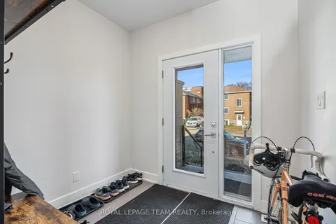 1400 Mayview Avenue, ON K1Z 8H7