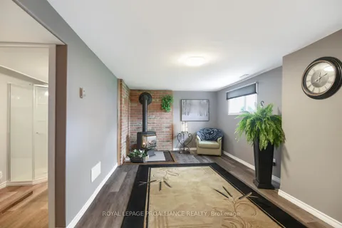 1343 Borden Crescent, ON K6V 5X7