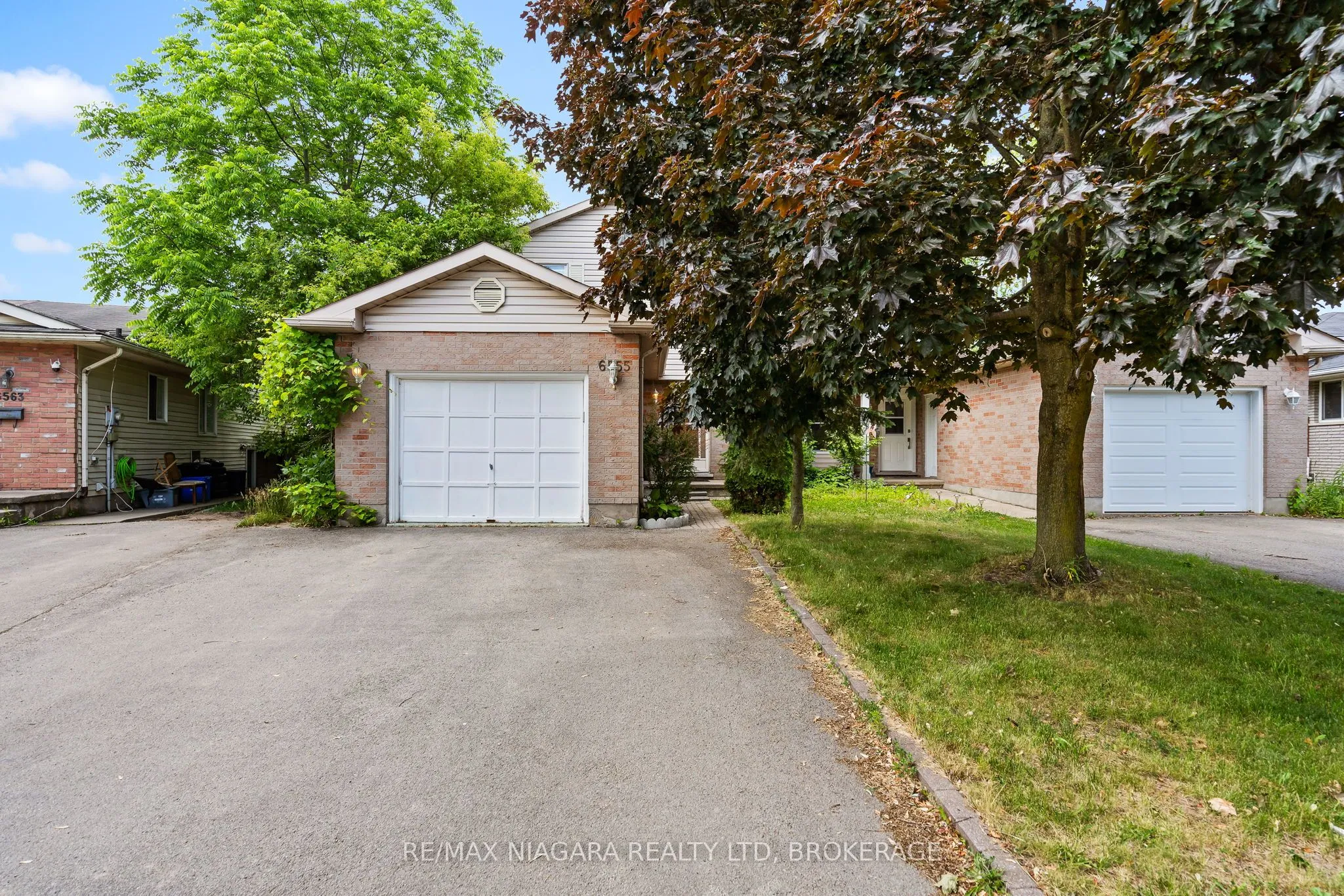 6555 Malibu Drive, ON L2H 2W3