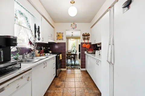 6555 Malibu Drive, ON L2H 2W3