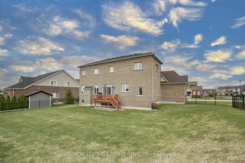 18 Meek Avenue, ON L9W 6W8