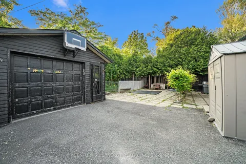 2238 Utah Street, ON K1H 7W8