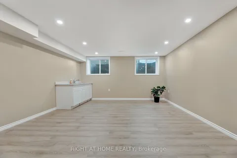 135 Stephenson Way, ON N0G 2P0