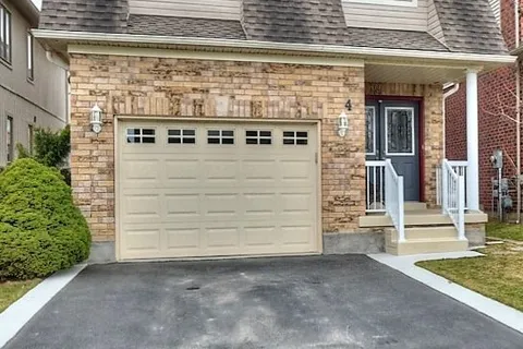 4 Alex Grant Place, ON L2P 0A2