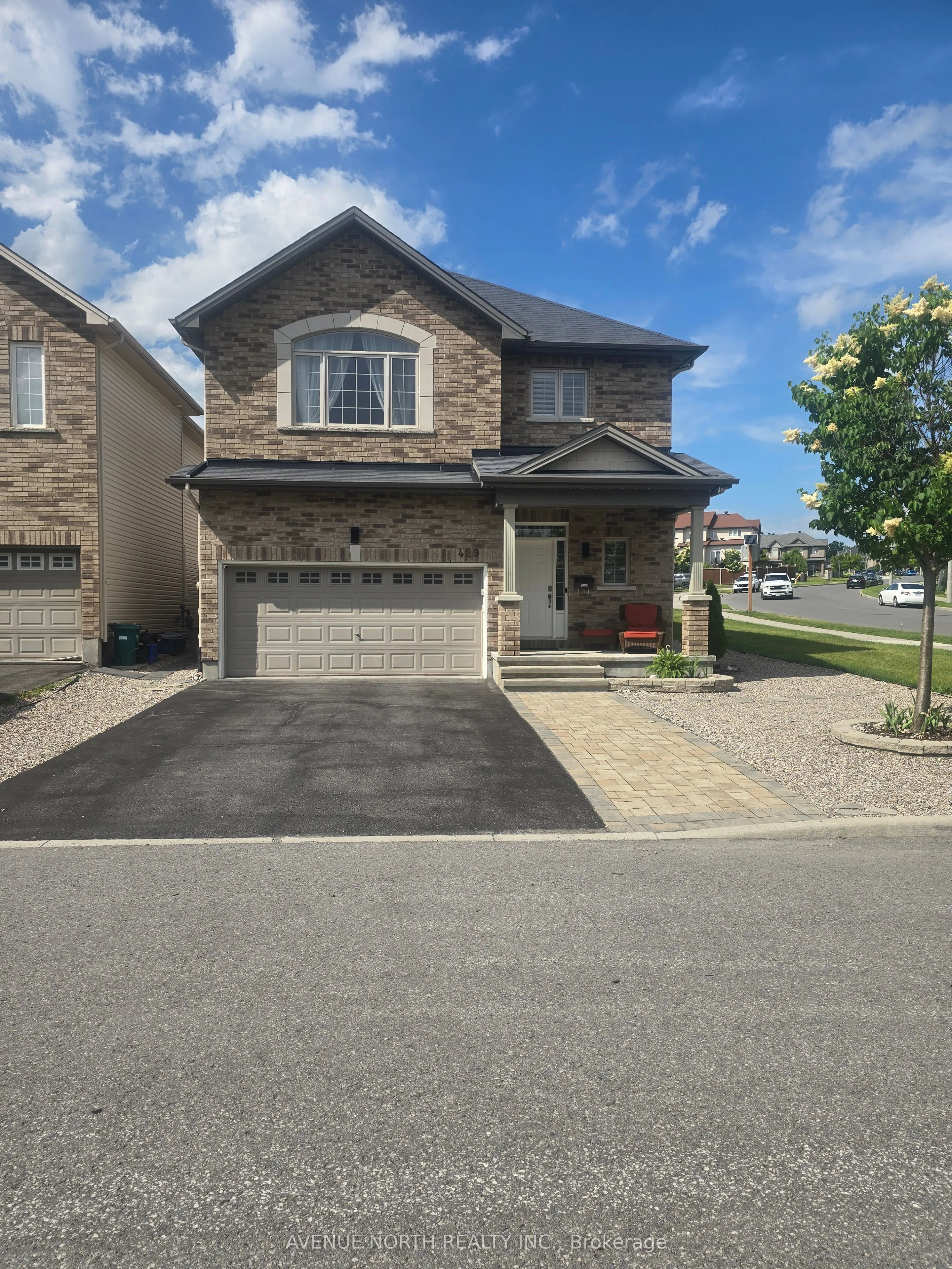 429 Dovehaven Street, ON K1W 0H2