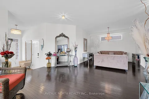 429 Dovehaven Street, ON K1W 0H2
